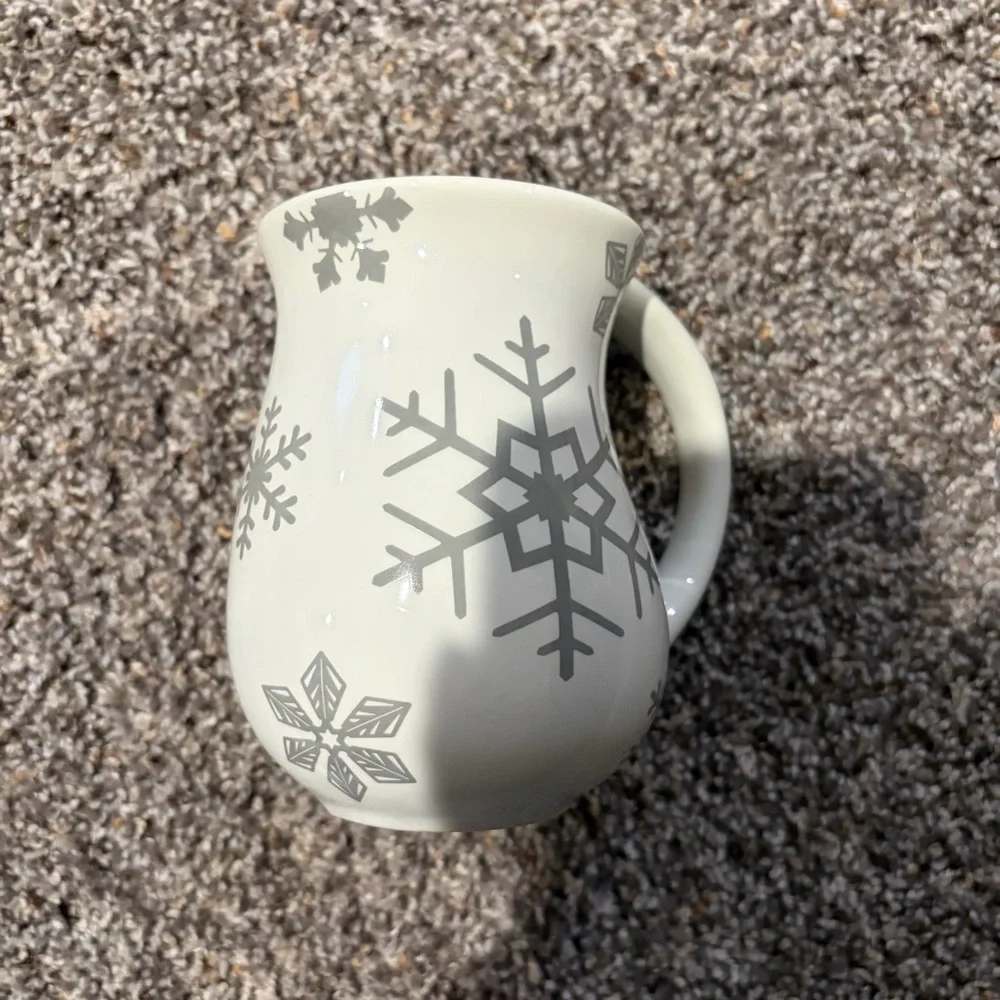 Temptations Snowflake Mug - Picture 2 of 3